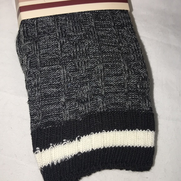 CABIN FEVER LADIES BOOT SOCKS CHAUSSONS ONE SIZE TWO PACK FREE GIFTS W ANY ORDER - Picture 3 of 5